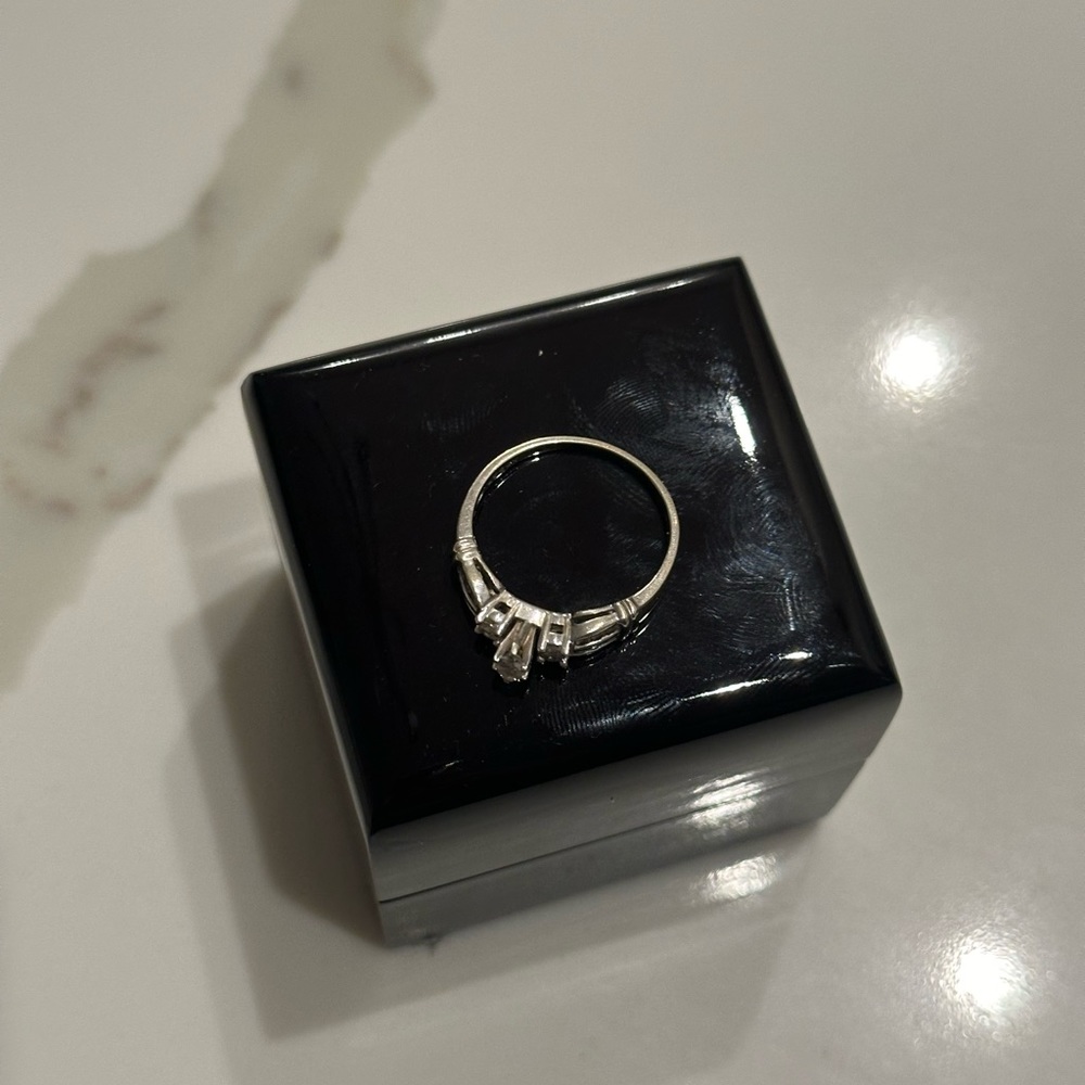 Diamond woman’s ring - Picture 2 of 6